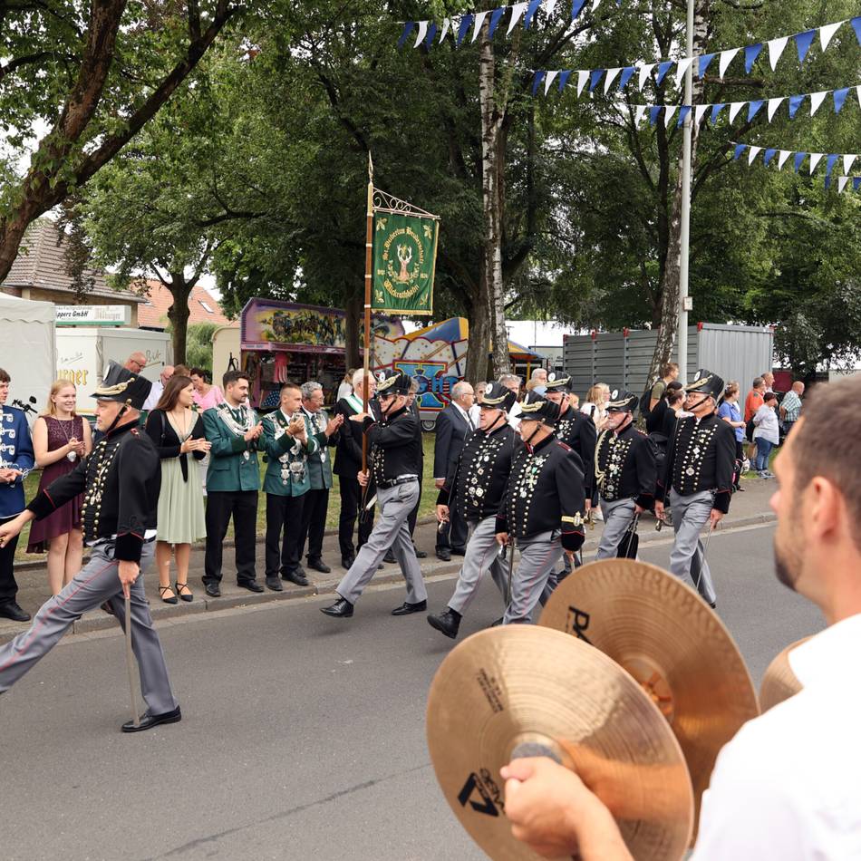 Brauchtum in Mönchengladbach: St.-Hubertus-Schützen feiern dreifaches Jubiläum in Wickrathhahn