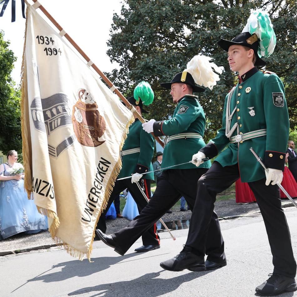 Kurz vor Jubiläum: Silberne Verdienstkreuze beim Mülforter Schützenfest