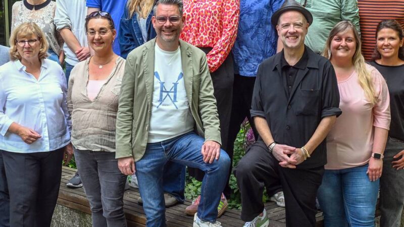 Schlossfestspiele Neersen: Shanty-Lieder auf der Freilichtbühne