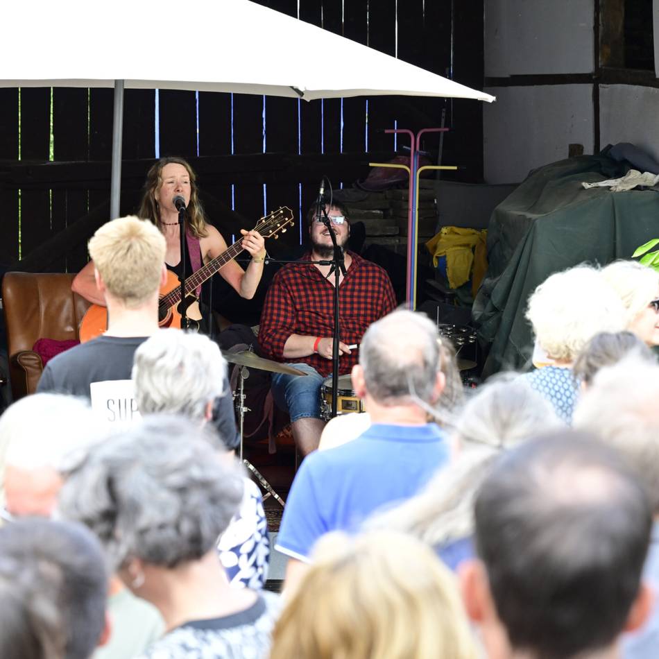 Niersklang-Festival In Mönchengladbach: Musik auf vier Bühnen zwischen Pommes und Plattenteller