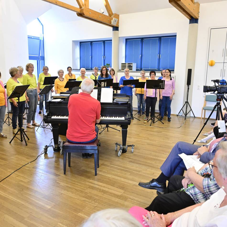 Konzert „Von Jazz bis Herz“ in Korschenbroich: Frauenchor „Con Musica“ brachte die Herzen der Besucher zum Schmelzen
