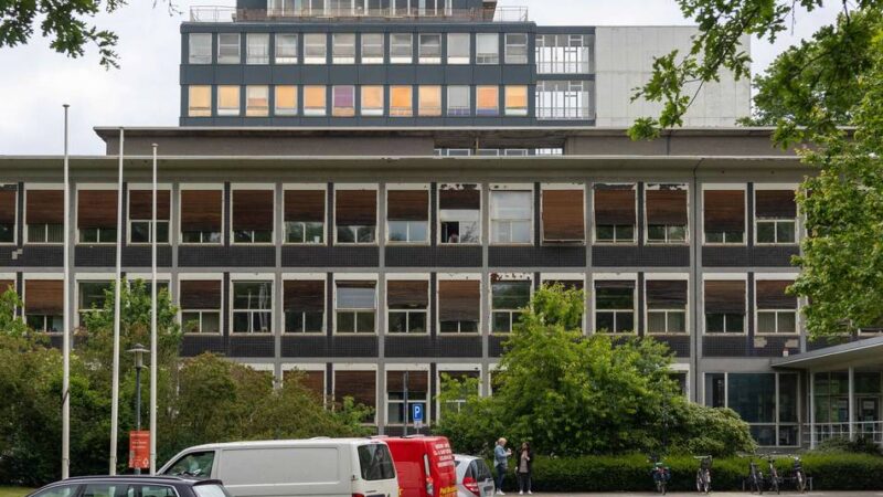 Diskussion um Stadthaus und Seidenweberhaus geht weiter: Krefelder Initiativen nehmen Politik in die Pflicht