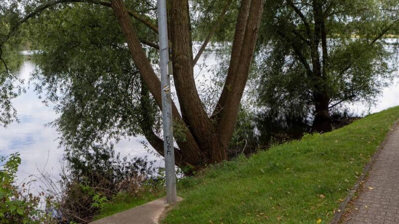 Todesfall in Krefeld: Mann in Elfrather See ertrunken – Retter konnten nicht mehr helfen