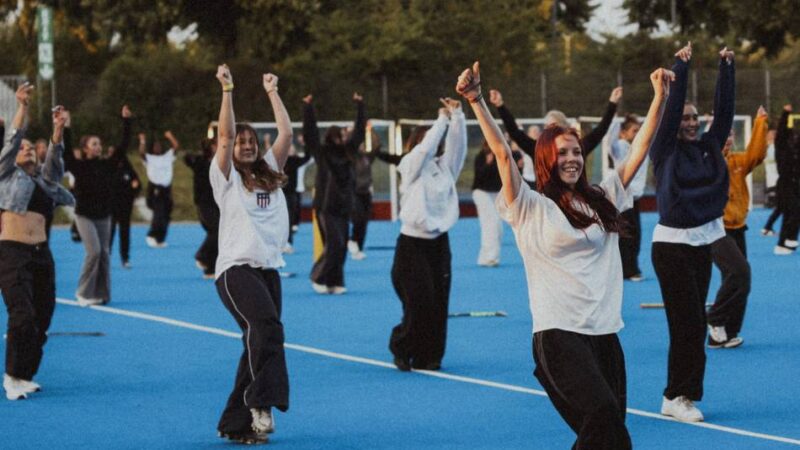 Performance in Mönchengladbach: 200 Tänzer aus zwei Ländern eröffnen die Hockey-EM