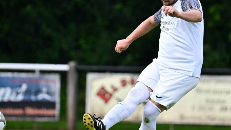 1:3-Niederlage gegen Landesligisten: Borussia Veen bietet VfB Bottrop lange Paroli