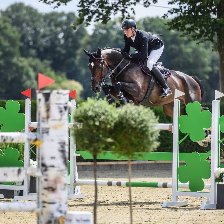 Reitsport der Extraklasse in Pfalzdorf: Diese großen Sprünge will Holger Hetzel noch mit seinem Turnier machen