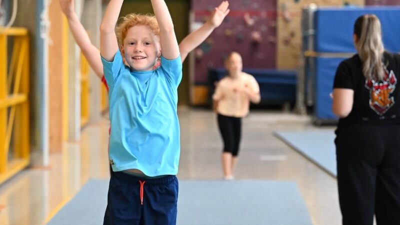Ferienspaß in Radevormwald: Cheerleading ist viel mehr als nur Jubeln