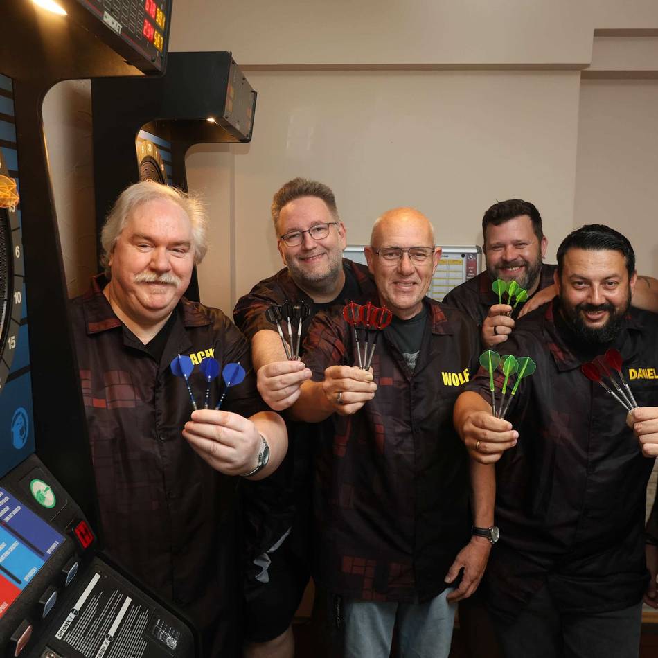 Dartsmannschaft in Leverkusen: So kamen die „Magic Arrows“ nach Rheindorf
