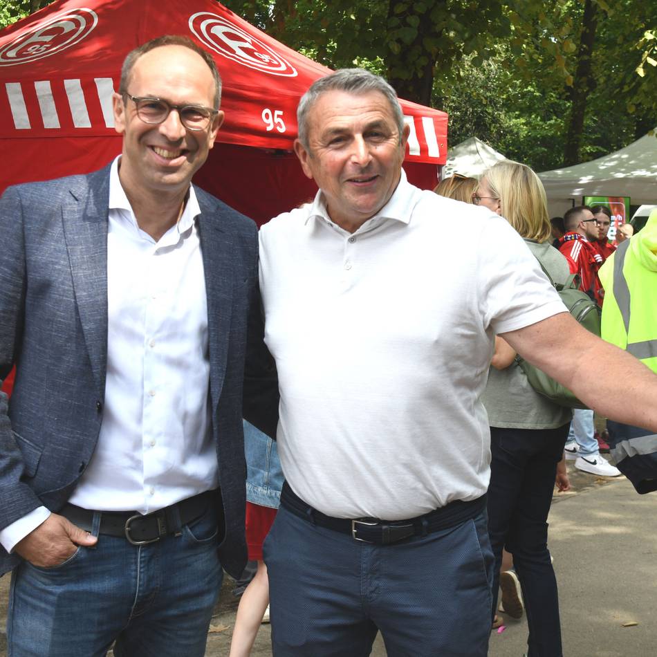 Bei der Saisoneröffnung im Hofgarten: Fortuna-Sportvorstand Allofs kündigt Itten-Transfer für Montag an