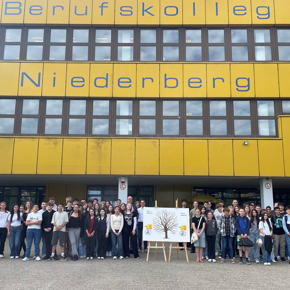 Realschule Heiligenhaus und Berufskolleg Niederberg: Zwei Schulen feiern dauerhafte Zusammenarbeit