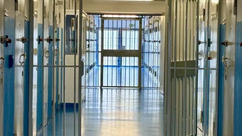 Weggesperrt: Hinter Gittern