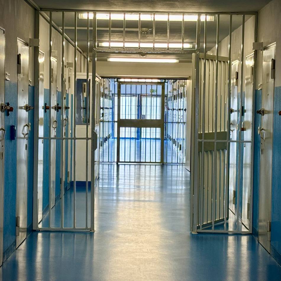 Weggesperrt: Hinter Gittern