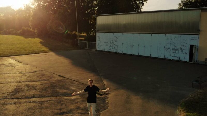 Festival-Premiere am Meiersberg: Musiker nehmen Kurs auf den Sportflugplatz