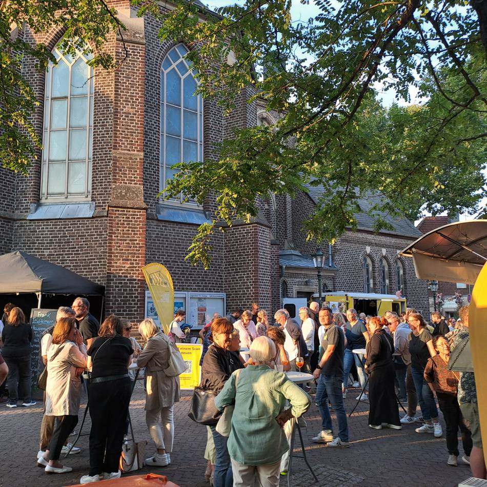 Unwetterwarnung für Korschenbroich: Feierabendmarkt auf neuen Termin verschoben