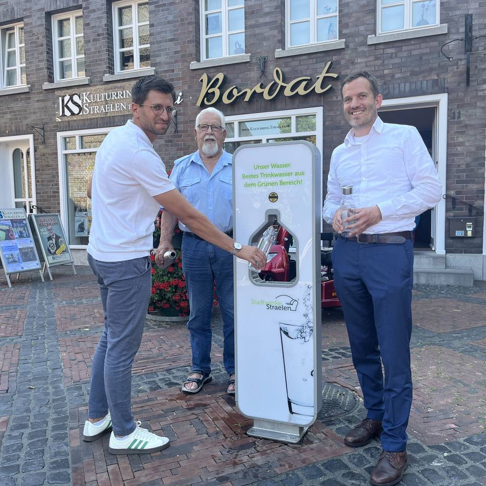 Auf dem Markt: Neuer Trinkwasserbrunnen in Straelen in Betrieb