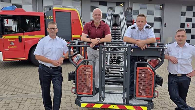 Rettung in Grevenbroich: Zweite Drehleiter verstärkt jetzt die Feuerwehr-Flotte im Süden der Stadt
