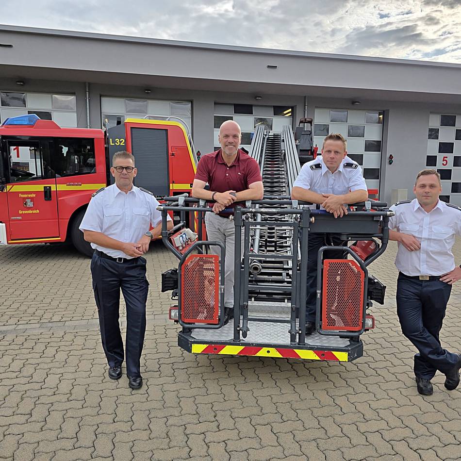 Rettung in Grevenbroich: Zweite Drehleiter verstärkt jetzt die Feuerwehr-Flotte im Süden der Stadt