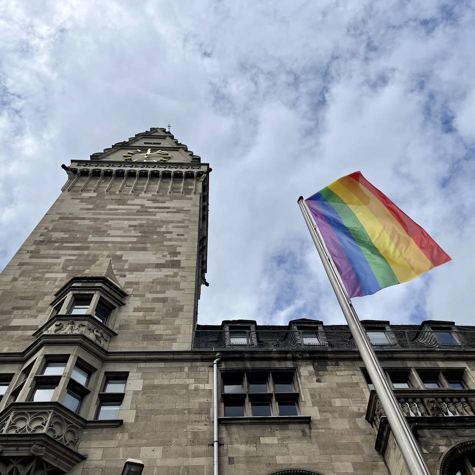 25 Ziele für LSBTQ+ in Duisburg: Rat beschließt den „Aktionsplan Queer“