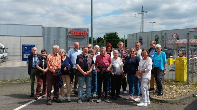 Sommerprogramm der SPD: Einblicke in die moderne Backwarenproduktion