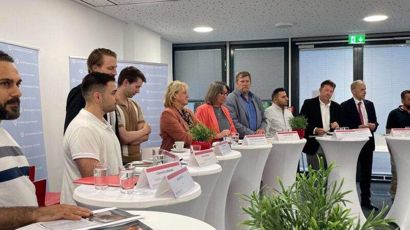 Migration, Integration und Fachkräftemangel: Als Flüchtling auf den Düsseldorfer Arbeitsmarkt