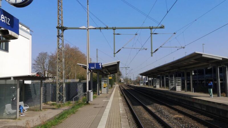 In der Stadtfarbe Blau: Erkelenzer Bahnhof wird umgebaut
