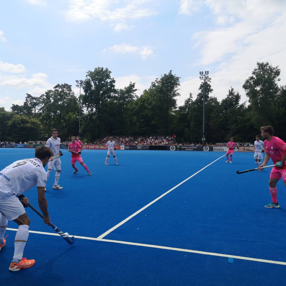 Vor toller Kulisse in Krefeld: Deutsche Hockey-Herren zeigen sich in EM-Form