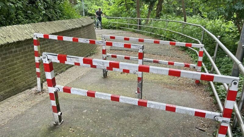 Für mehr Verkehrssicherheit: Drängelgitter verschwinden aus Kleve – Stadt baut Sperren im großen Stil ab