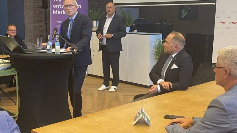 Bundesminister besucht Krefeld: „Deutschland muss Mut haben“ – Minister Wildberger reißt sein Publikum bei der MIT mit