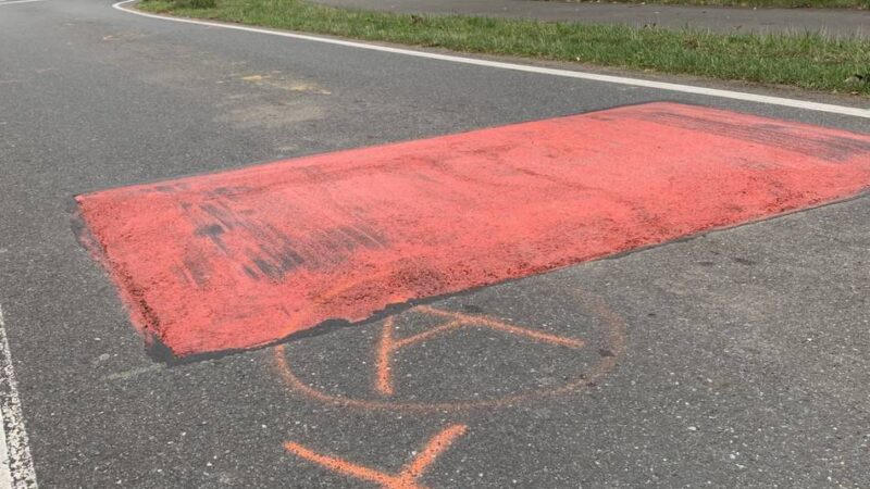 Schwerer Unfall an Unfallkreuzung in Kevelaer: „Das ist sehr unglücklich gelaufen“ – Sicherheitshuckel sorgt für schweren Unfall