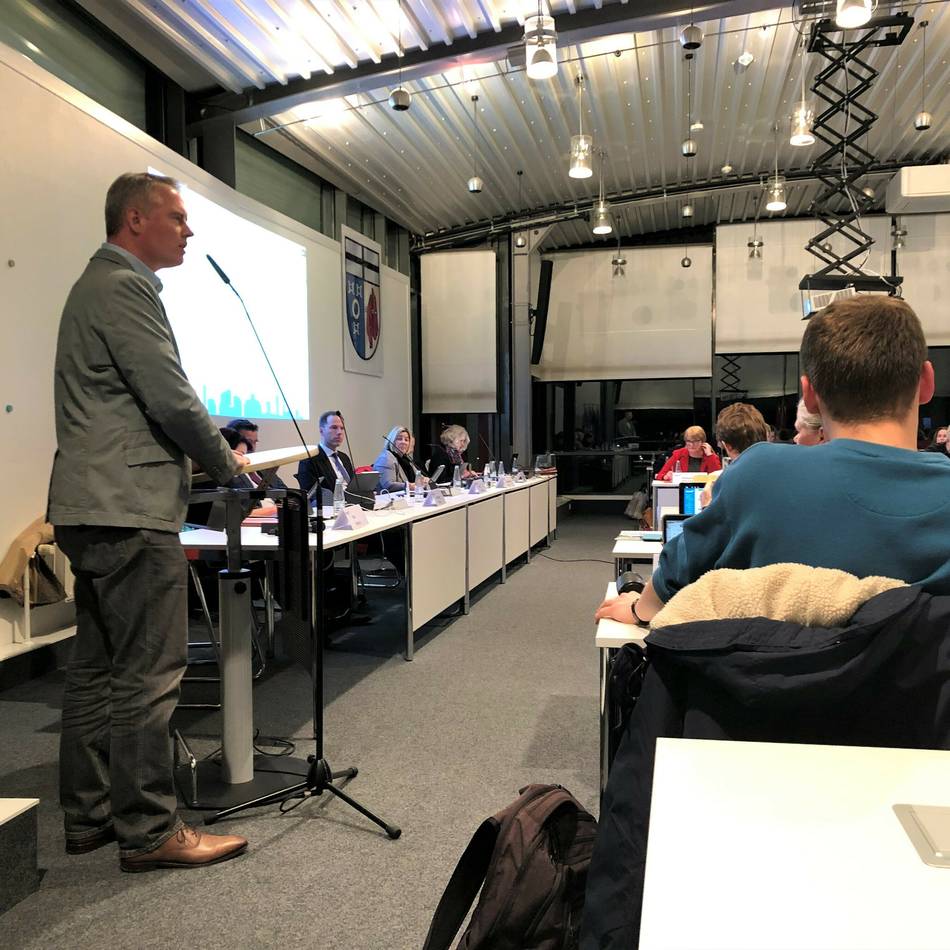 Trotz Beschluss: Warum es noch immer keinen Livestream aus dem Kaarster Stadtrat gibt