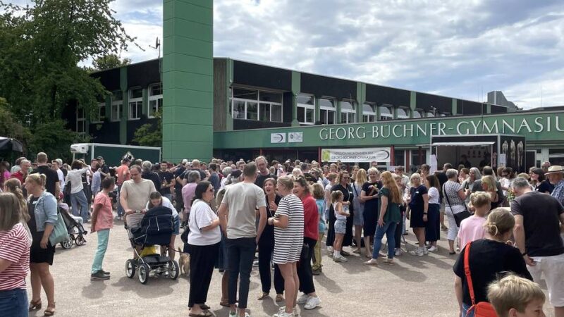 50-jähriges Schuljubiläum in Kaarst: Große Emotionen beim Ehemaligentreffen am Büchner-Gymnasium