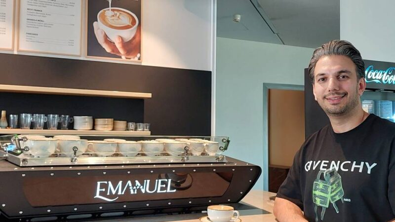 Bistro-Küche und Kultur-Angebote: Das bietet das neue Café Emanuel am Seestern in Düsseldorf