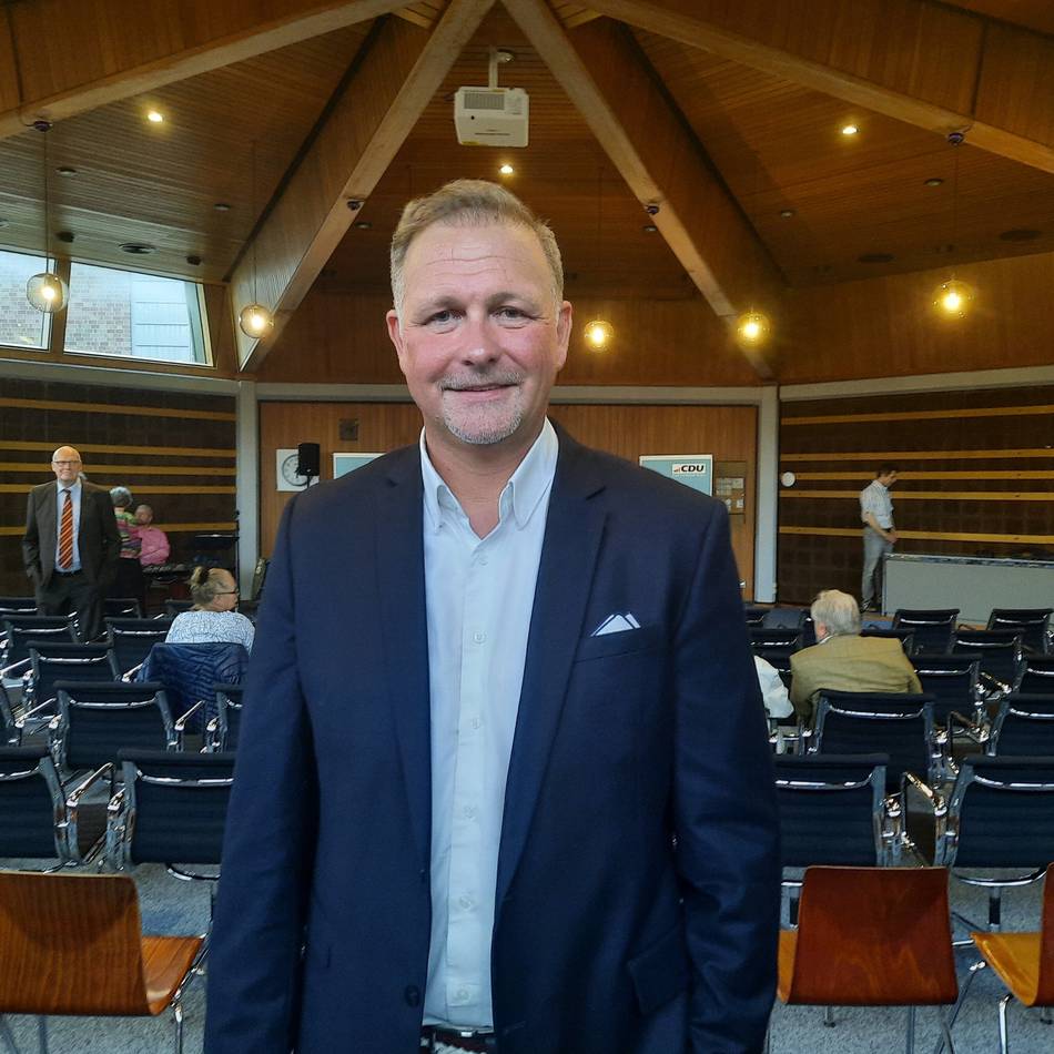 SPD in Wesel empört: Hat Bürgermeisterkandidat der CDU Follower gekauft? — „Frage nach Glaubwürdigkeit“