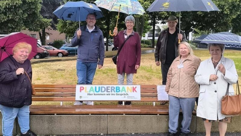 Angebot in Dormagen: Platz nehmen auf der Plauderbank