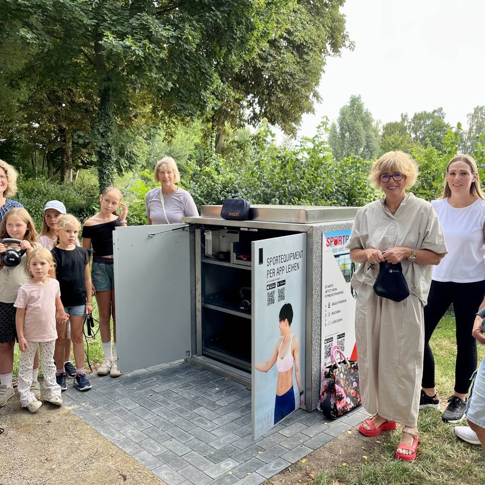 Für alle Bürger nutzbar: App öffnet Kalkarern die Sportbox im Park