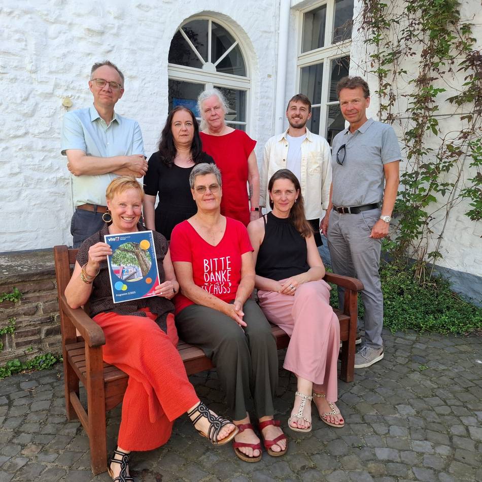 Ab sofort in Ratingen: Neues Programm der Volkshochschule erscheint