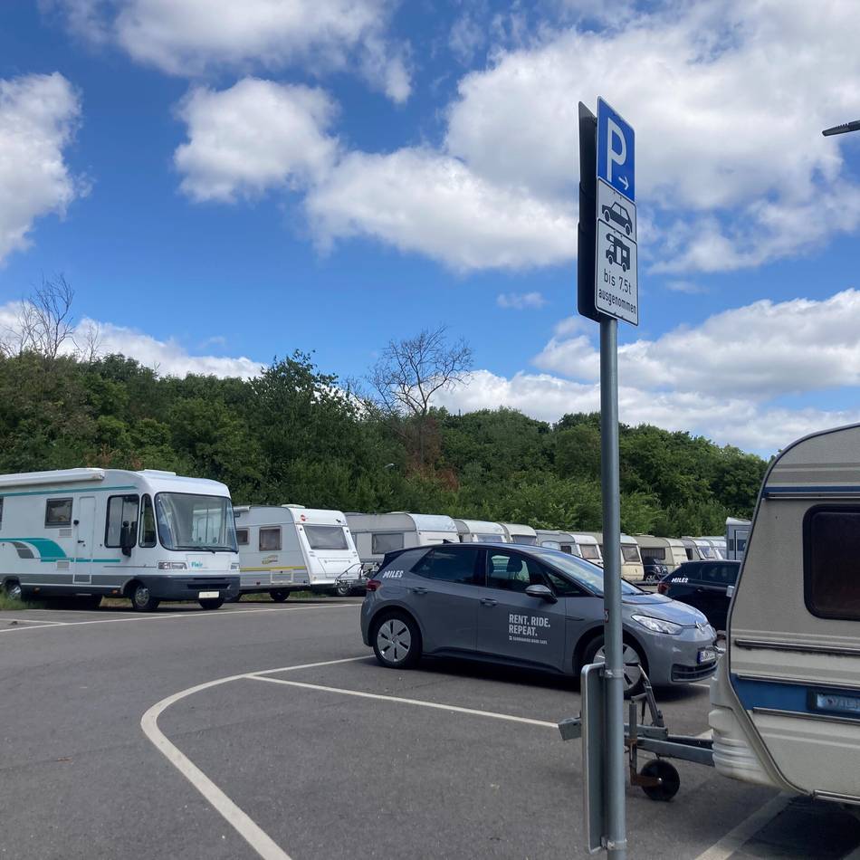 Fläche an der Ickerswarder Straße: P&R-Parkplatz in Wersten bekommt keine Schrankenanlage