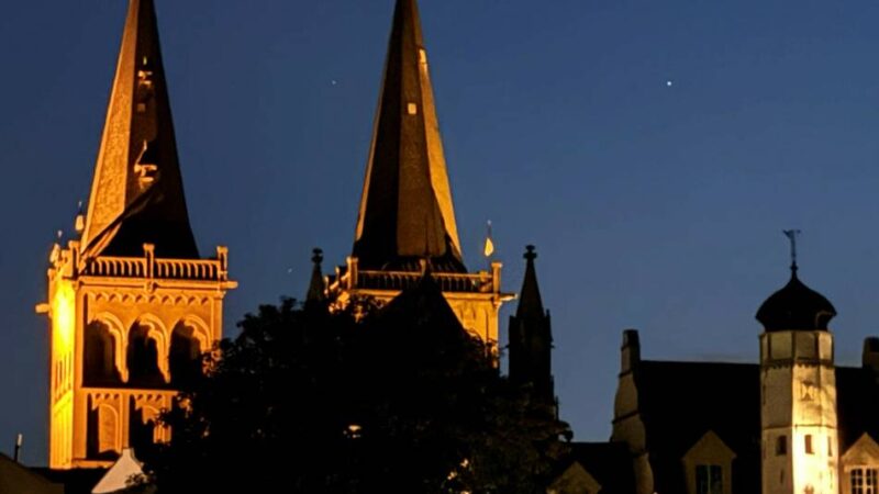 „Alle waren ziemlich angetan“: Stadt testet neue Beleuchtung für den Xantener Dom
