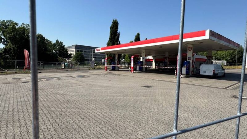 Umfrage im Neusser Hafen: Keine Alternative zur Esso-Tanke
