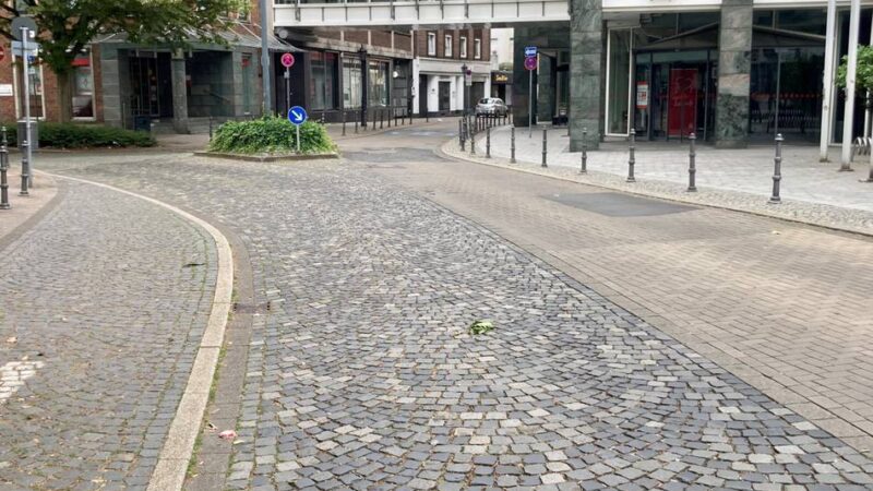 Immer weniger Straßenpflaster in Neuss: Darum wird in der Michaelstraße demnächst asphaltiert