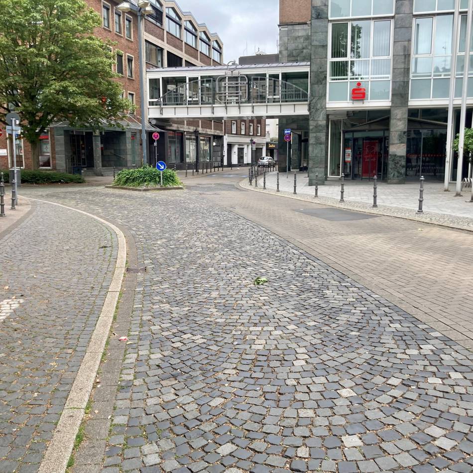 Immer weniger Straßenpflaster in Neuss: Darum wird in der Michaelstraße demnächst asphaltiert