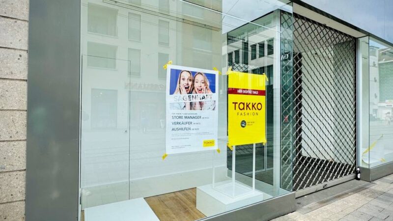 Neueröffnung am 7. August: Takko feiert Premiere in Neuss – kann die Innenstadt nur noch günstig?
