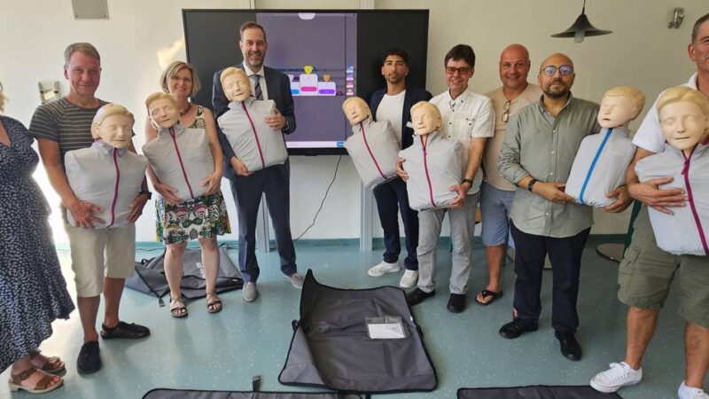 Hückeswagener Hauptschule: Ein ganz besonderes Projekt: So funktioniert die Herz-Druck-Massage