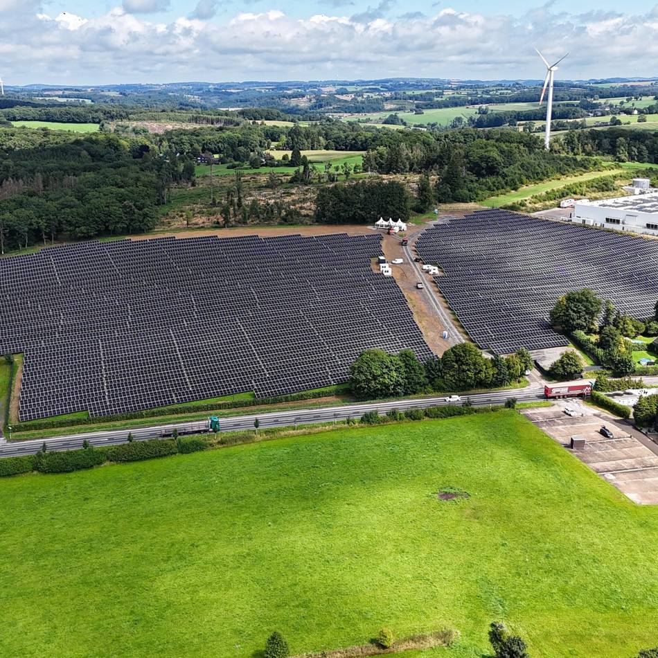 Energieversorgung in Radevormwald: Gira-Solarpark in Betrieb genommen