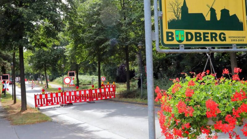 Fahrbahnsanierung in Rheinberg: Rheinberger Straße in Budberg bleibt zwei Wochen gesperrt