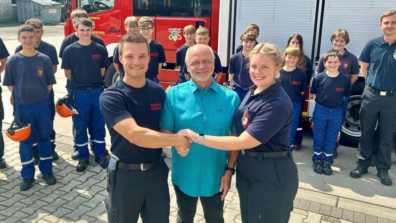 Feuerwehr Wermelskirchen: Statt Geschenken – Feuerwehr-Pensionär sammelt für den Nachwuchs