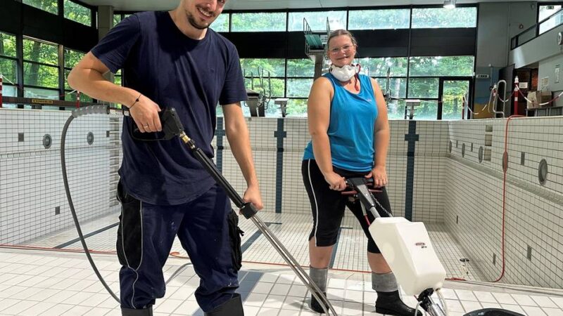Hallenbad in Wermelskirchen : Großreinigung im Quellenbad läuft auf Hochtouren
