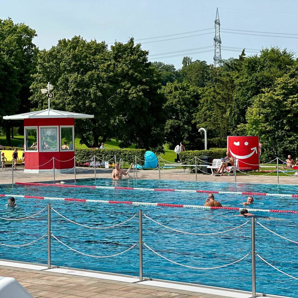 Landesweite Entwicklung: Freibad-Besuch ist auch in Neuss teurer geworden