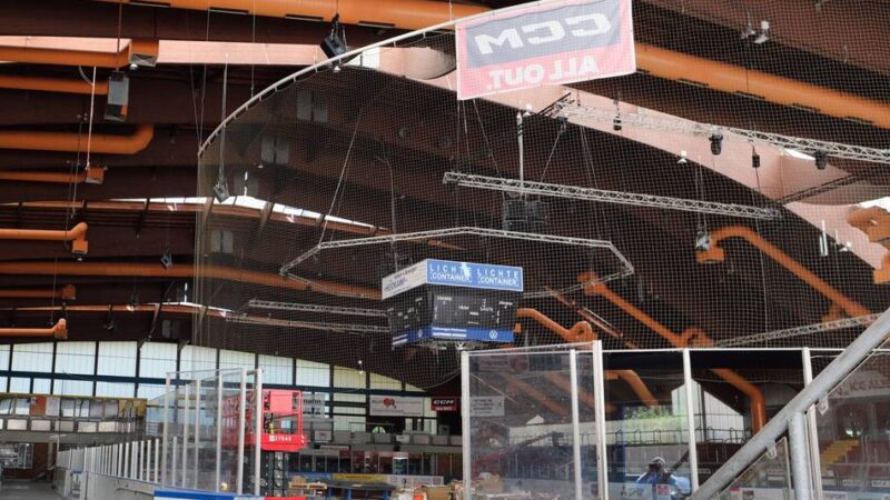 In der Eissporthalle Ratingen: Asbest entfernt – Arbeiten in der Eishalle sind im Plan