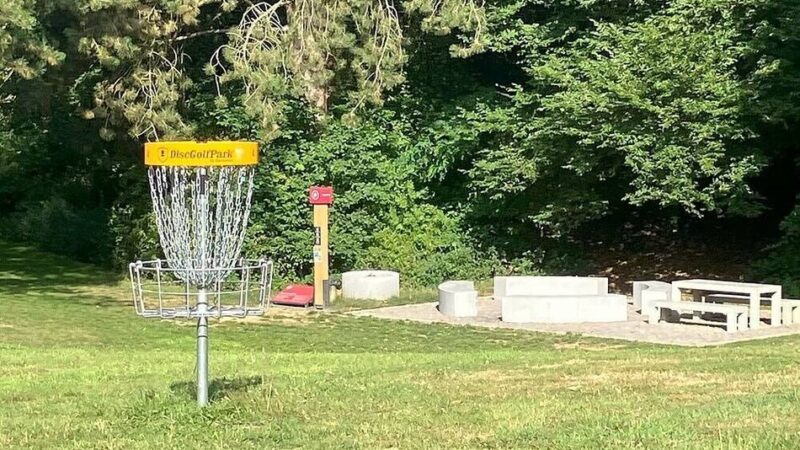 Urbanes Sportangebot in Mönchengladbach: In Rheindahlen eröffnet der neue Discgolfpark